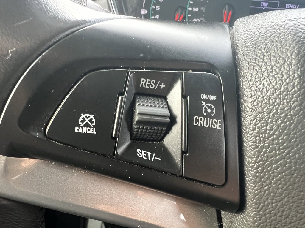 Used 2020 Chevrolet Trax LT w/ LT Convenience Package image 38