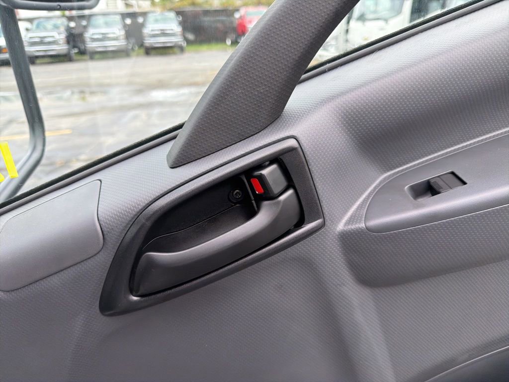 New 2025 Chevrolet Low Cab Forward image 16