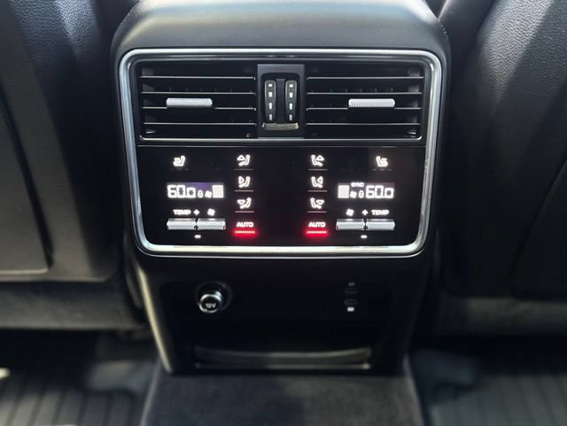 Used 2023 Porsche Cayenne GTS AWD/4WD image 34