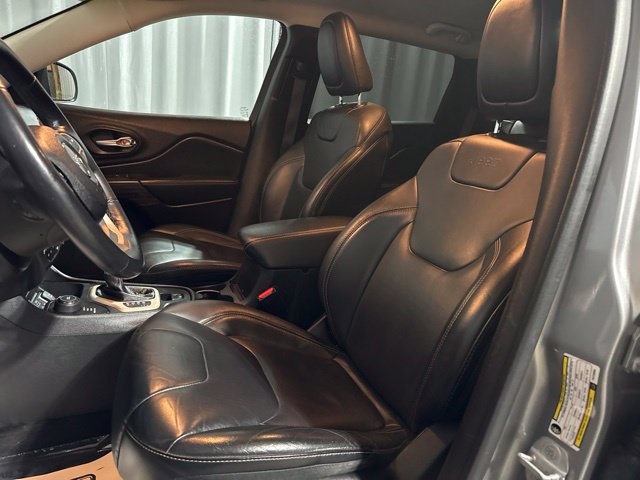 Used 2015 Jeep Cherokee Limited AWD/4WD image 7