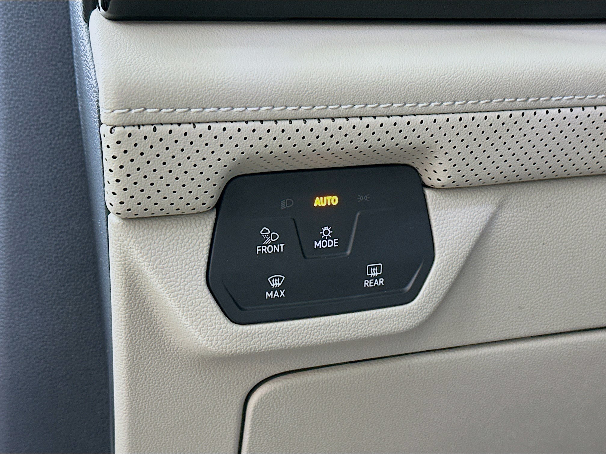 New 2026 Volkswagen Atlas SE AWD/4WD image 10