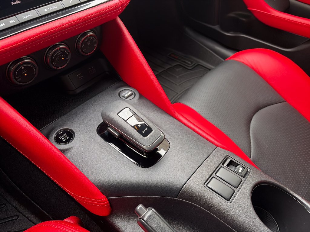 Used 2025 Nissan Z Sport w/ Floor Mat Package RWD image 20