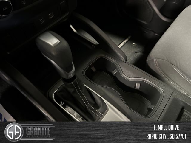 Used 2024 Nissan Frontier SV image 21