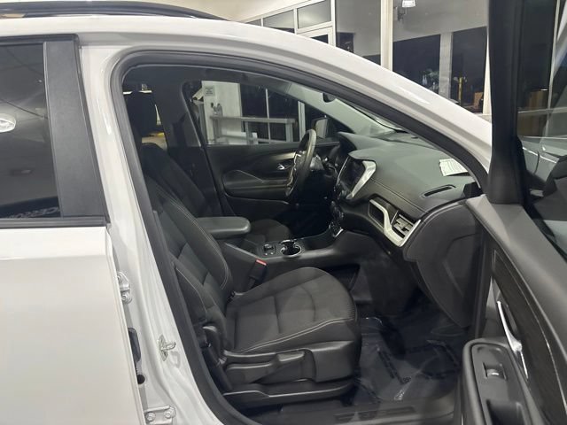 Used 2024 GMC Terrain SLE w/ Driver Convenience Package AWD/4WD image 40