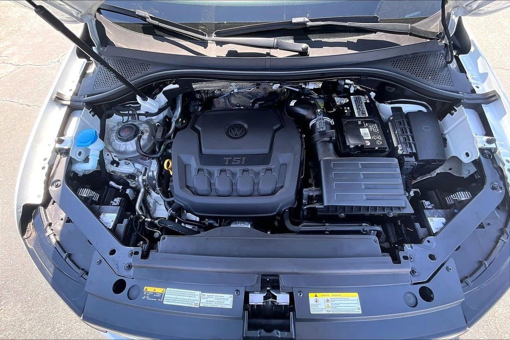 Used 2022 Volkswagen Tiguan SEL R-Line AWD/4WD image 30