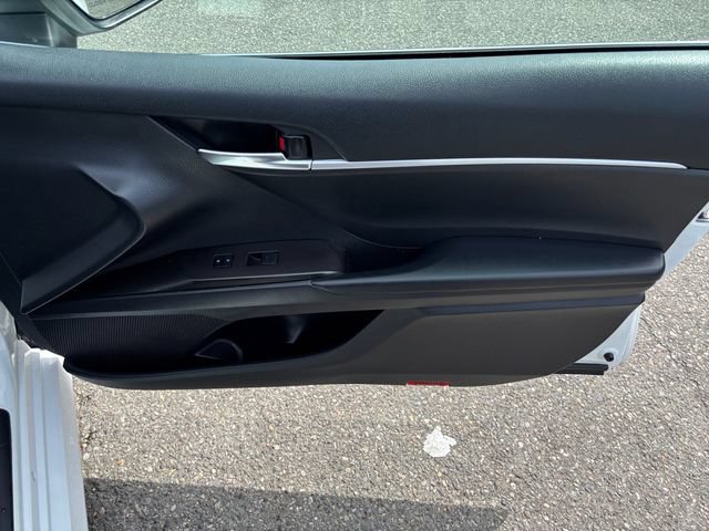 Used 2022 Toyota Camry LE FWD image 30