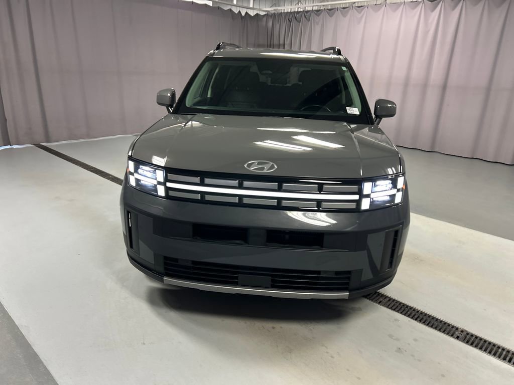 Used 2025 Hyundai Santa Fe SEL image 2