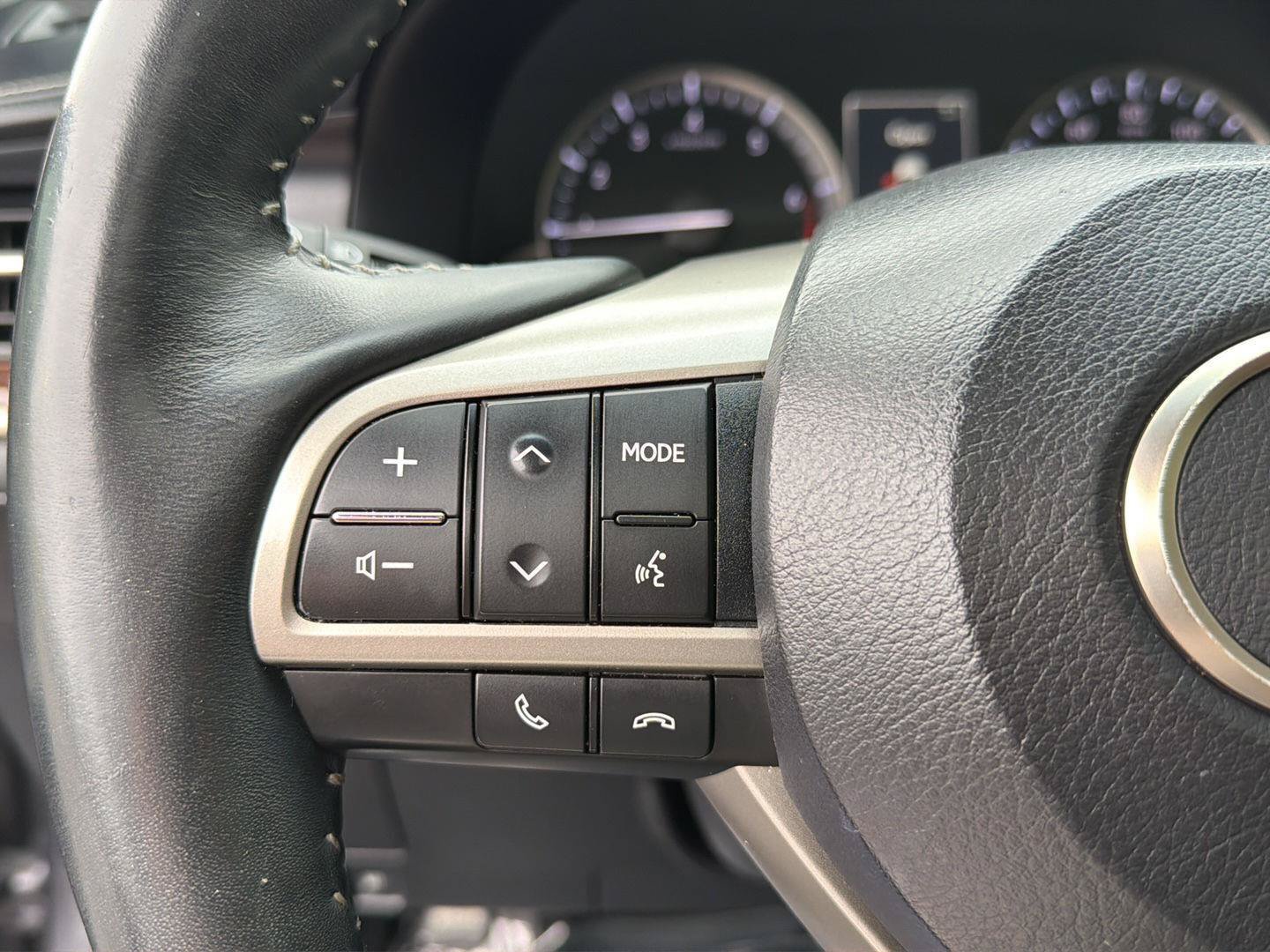 Used 2018 Lexus ES 350 w/ Luxury Package w/Wood Trim FWD image 22