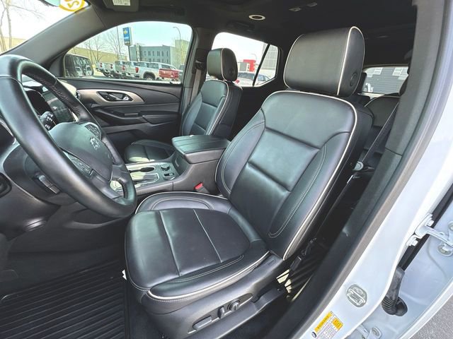 Used 2023 Chevrolet Traverse Premier w/ Redline Edition image 20