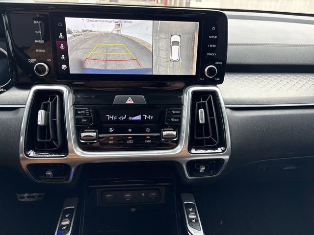 Certified 2022 Kia Sorento SX image 15