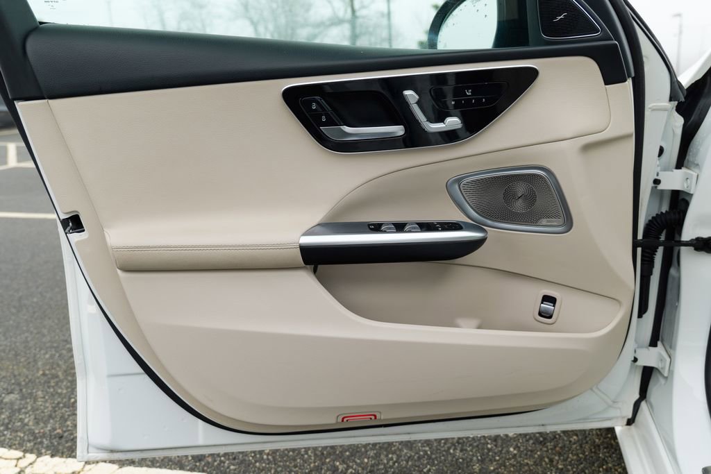 Used 2022 Mercedes-Benz C 300 4MATIC Sedan w/ Pinnacle Trim Package image 17