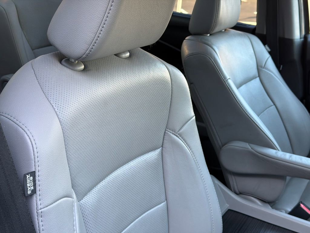 Used 2016 Honda Pilot Elite image 11