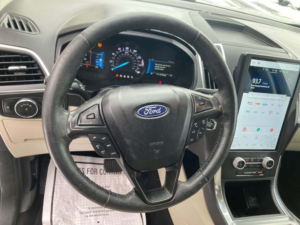 Used 2022 Ford Edge Titanium image 18