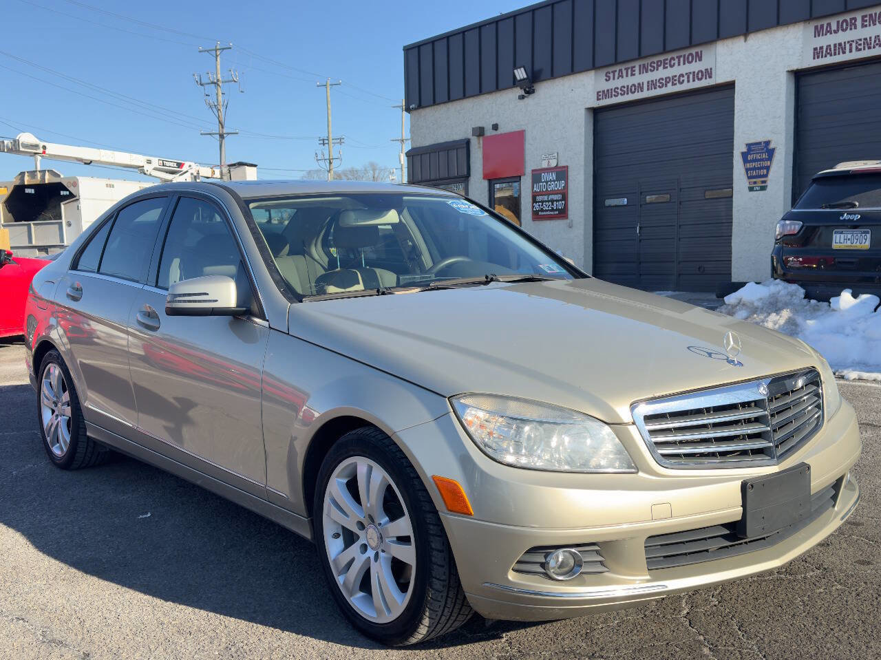 Used 2010 Mercedes-Benz C 300 C 300 Luxury 4MATIC AWD 4dr Se image 8