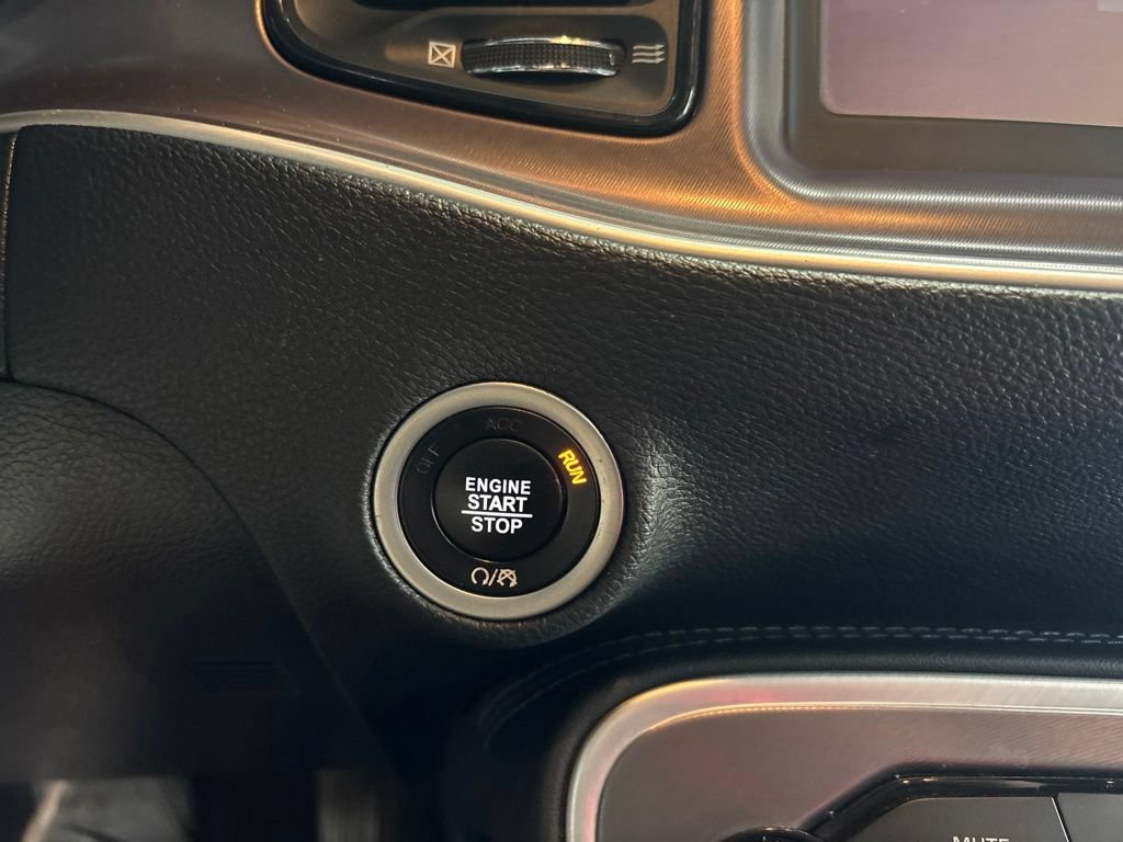Used 2022 Dodge Challenger GT RWD image 18