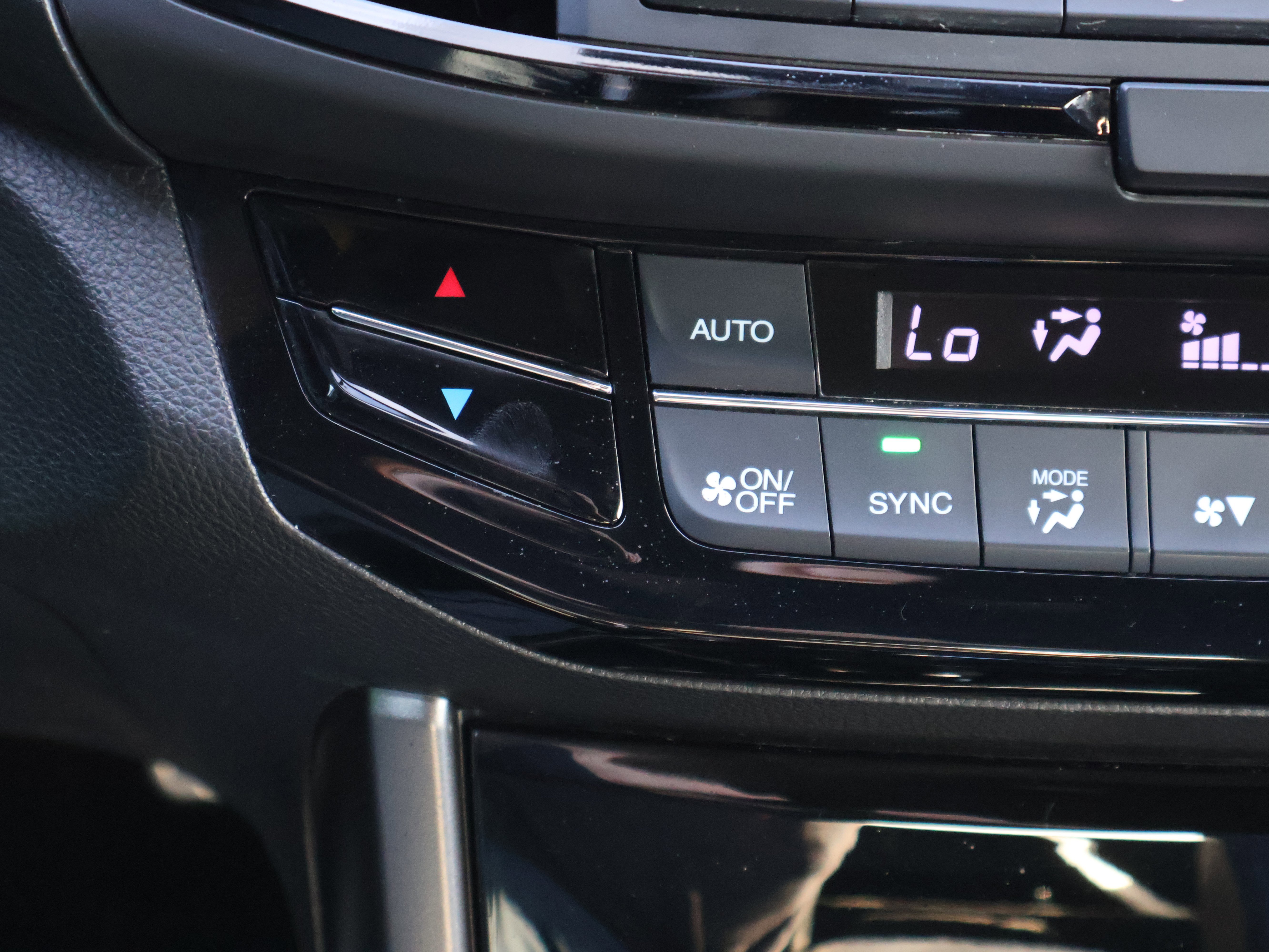 Used 2016 Honda Accord Sport image 24