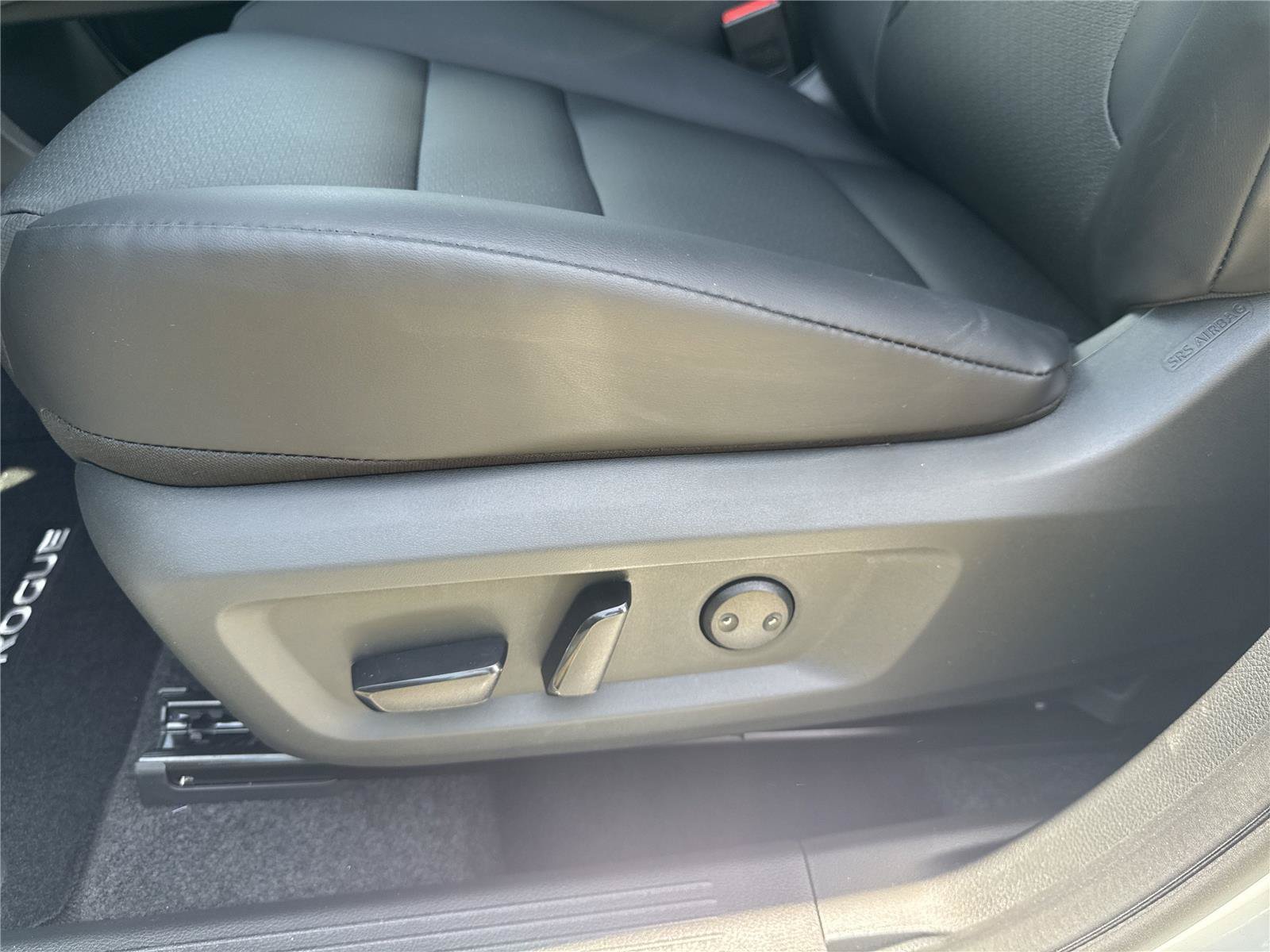 New 2026 Nissan Rogue Dark Armor FWD image 12