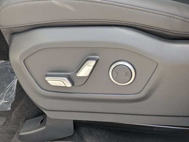 New 2027 Hyundai Santa Fe SEL FWD image 23