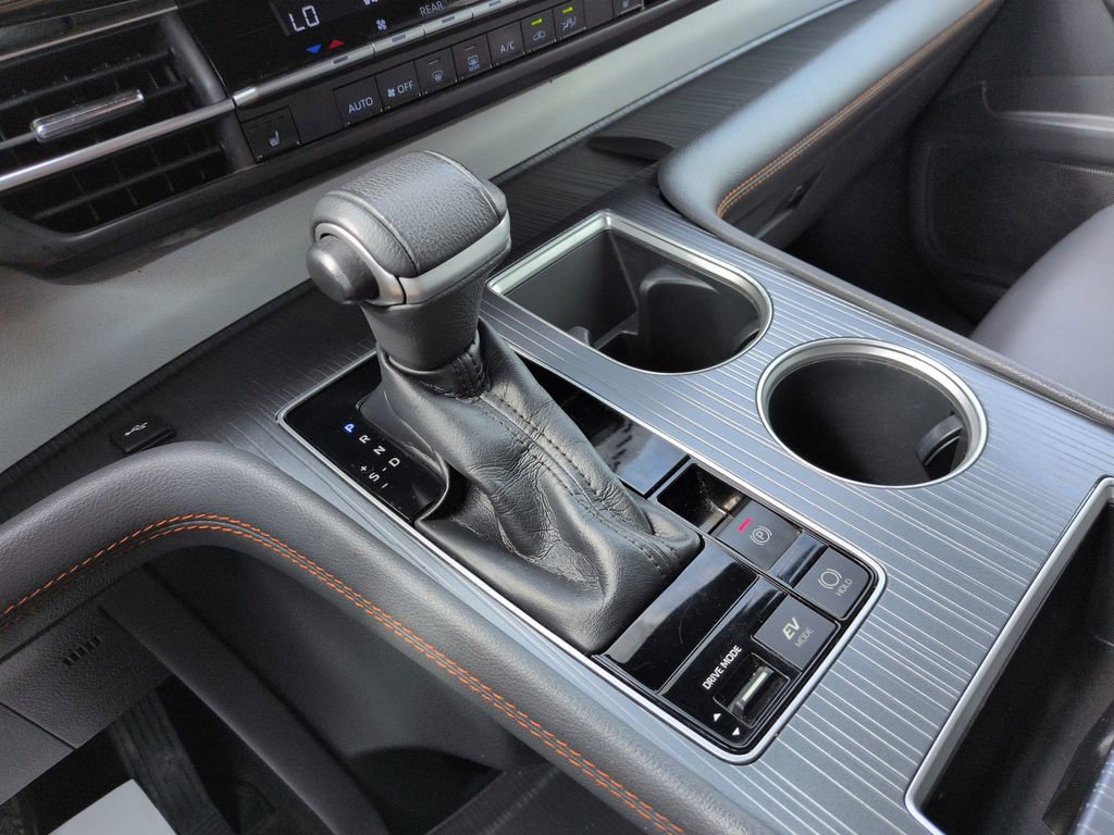 Used 2021 Toyota Sienna XSE AWD/4WD image 24