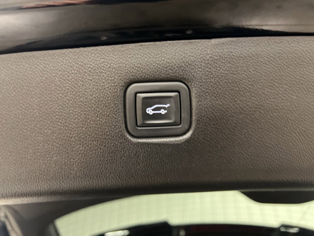 Certified 2023 Chevrolet Blazer RS w/ Driver Confidence II Package image 7