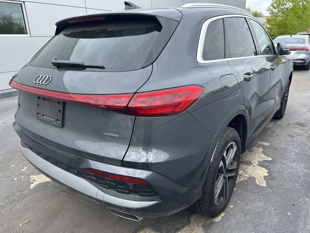 Certified 2025 Audi Q5 Premium w/ Convenience Package AWD/4WD image 6