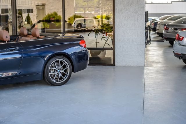 Used 2015 BMW 435i Convertible w/ Luxury Line RWD image 58
