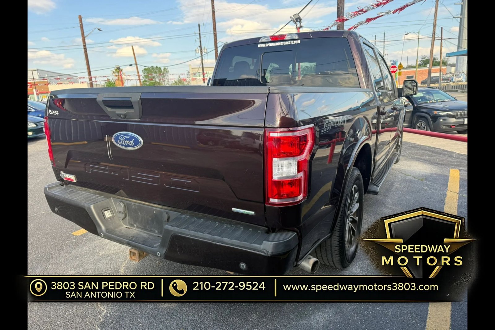 Used 2018 Ford F150 XLT w/ Equipment Group 302A Luxury RWD image 4