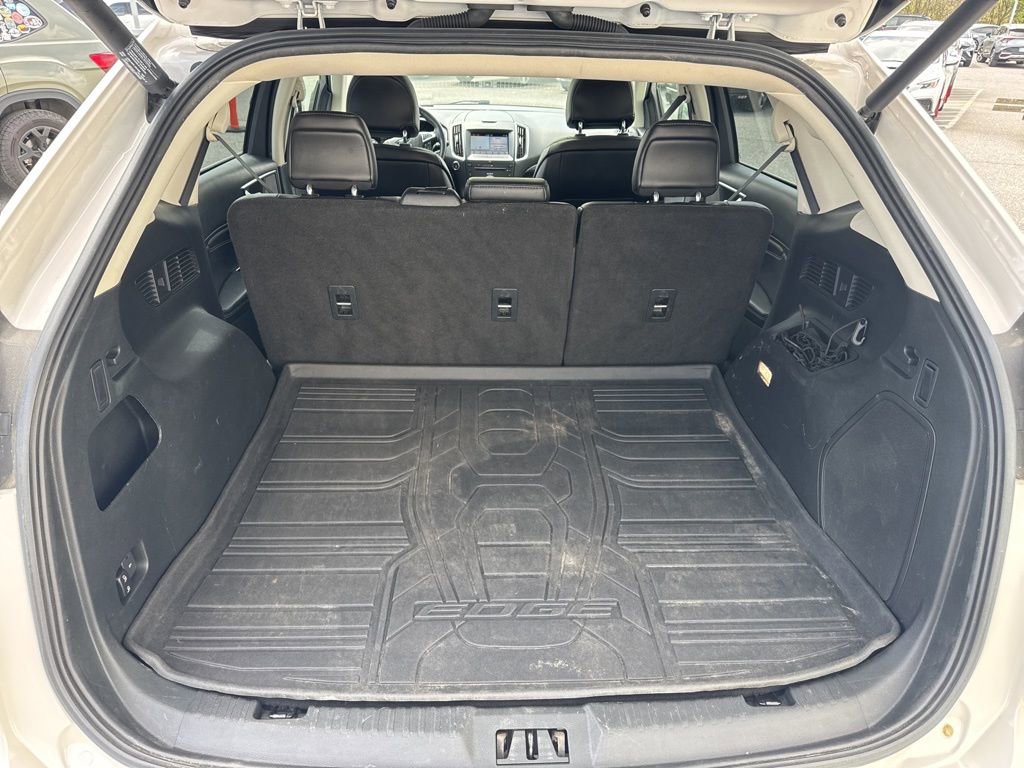 Used 2018 Ford Edge Titanium w/ Equipment Group 302A image 10