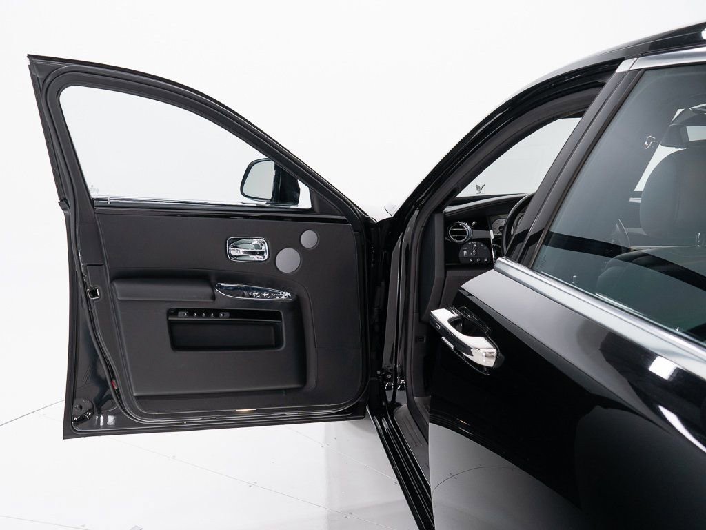 Certified 2017 Rolls-Royce Ghost image 11