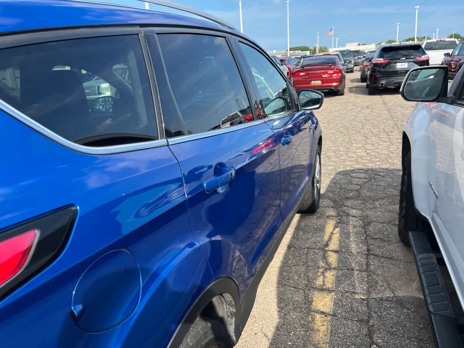 Used 2017 Ford Escape Titanium FWD image 16