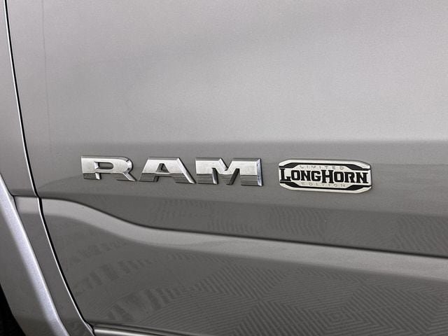 Used 2022 RAM 1500 Limited AWD/4WD image 32