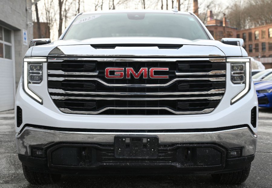 Used 2025 GMC Sierra 1500 SLT image 9