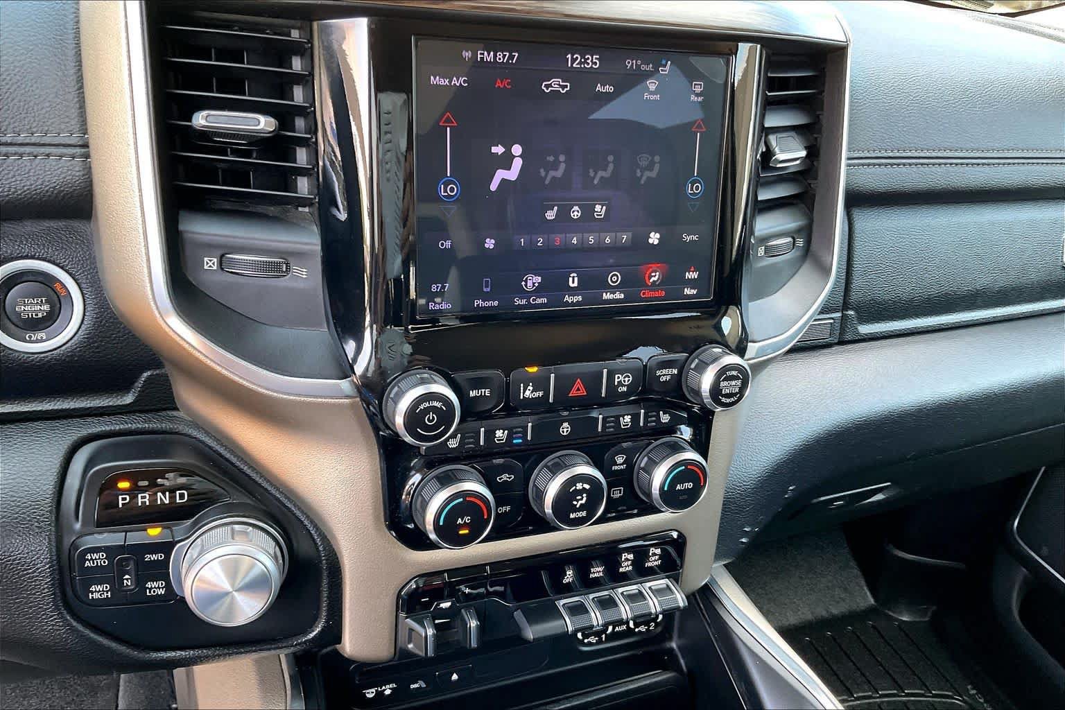 Used 2019 RAM 1500 Laramie AWD/4WD image 33