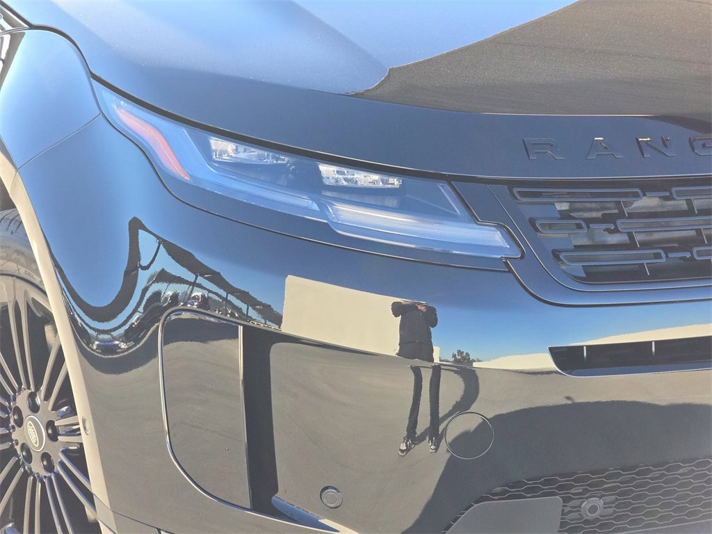 New 2026 Land Rover Range Rover Evoque S image 32