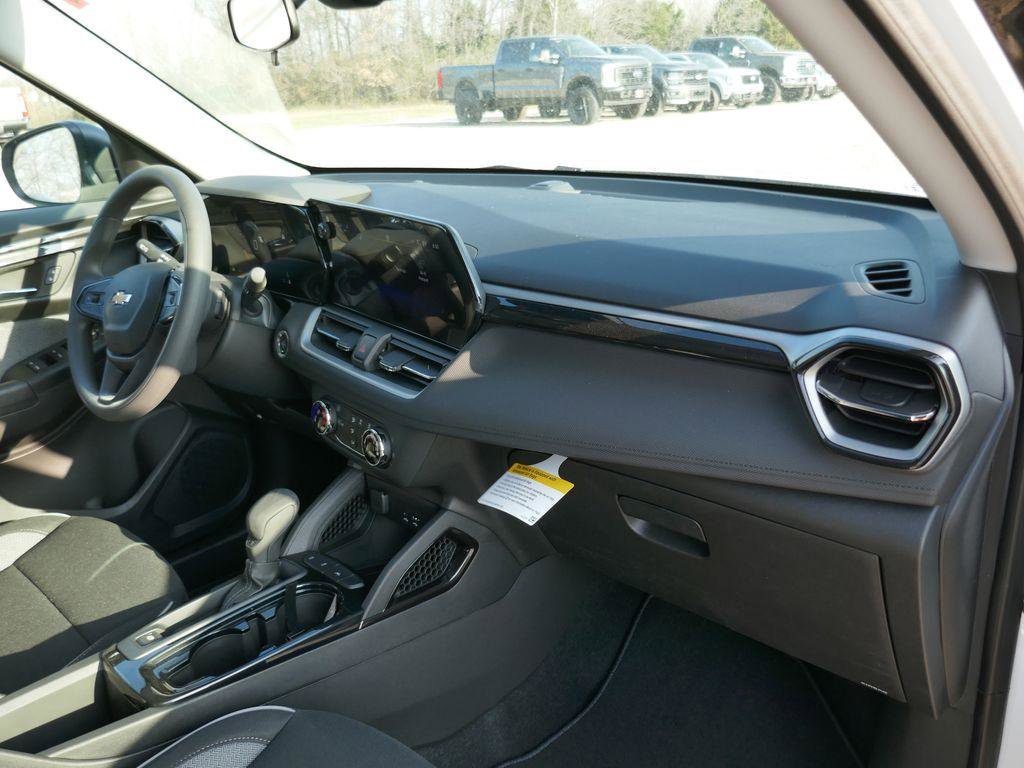 New 2026 Chevrolet TrailBlazer LS image 10