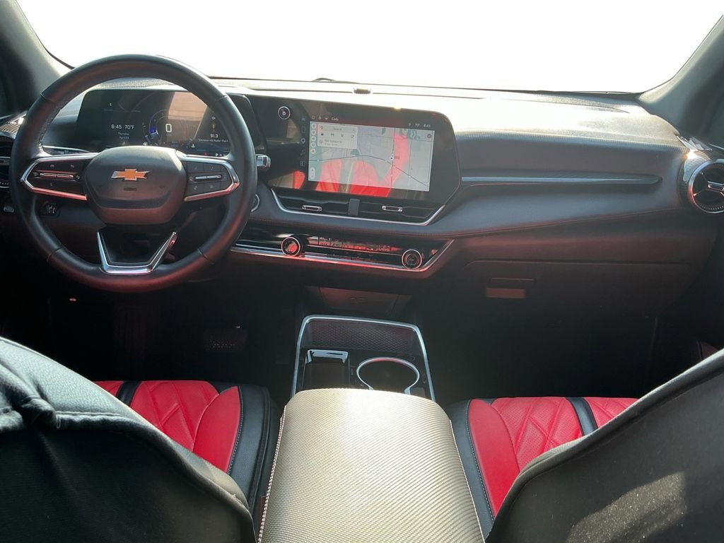 Used 2025 Chevrolet Equinox LT FWD image 17
