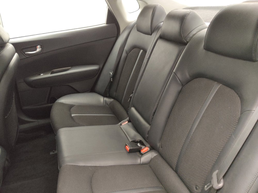 Used 2020 Kia Optima S image 18