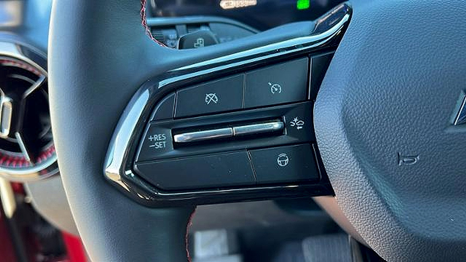 New 2026 Chevrolet Equinox EV RS image 24