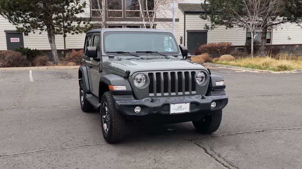 Used 2020 Jeep Wrangler Sport AWD/4WD image 3