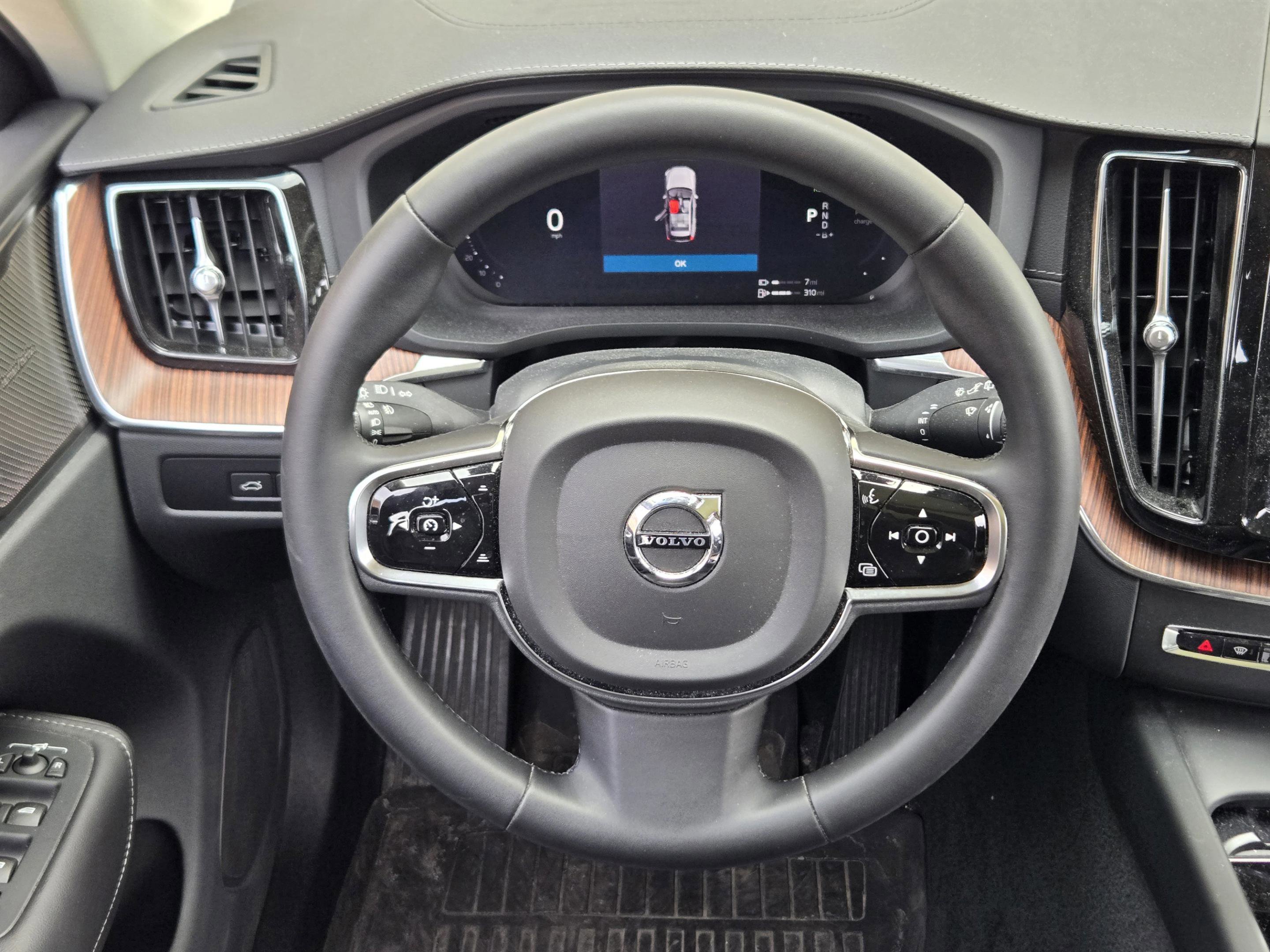 Used 2024 Volvo XC60 T8 Ultimate w/ Climate Package AWD/4WD image 23