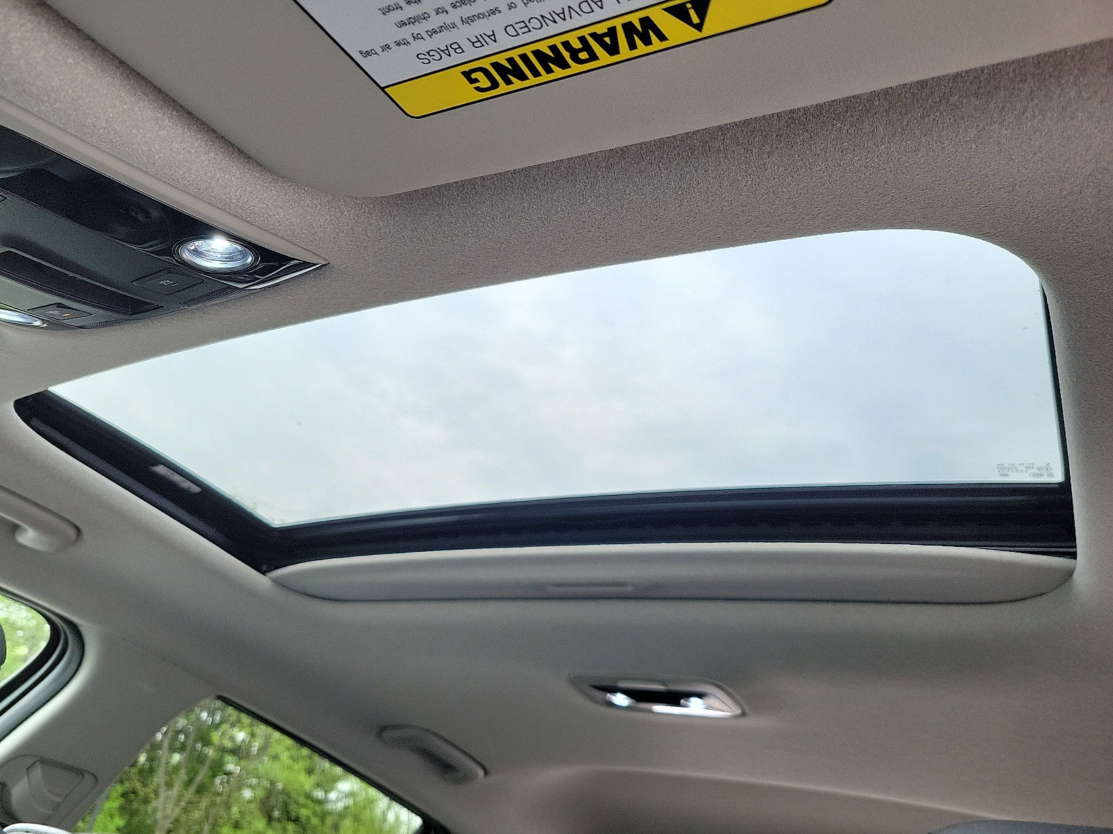 Used 2024 Kia Niro SX image 26