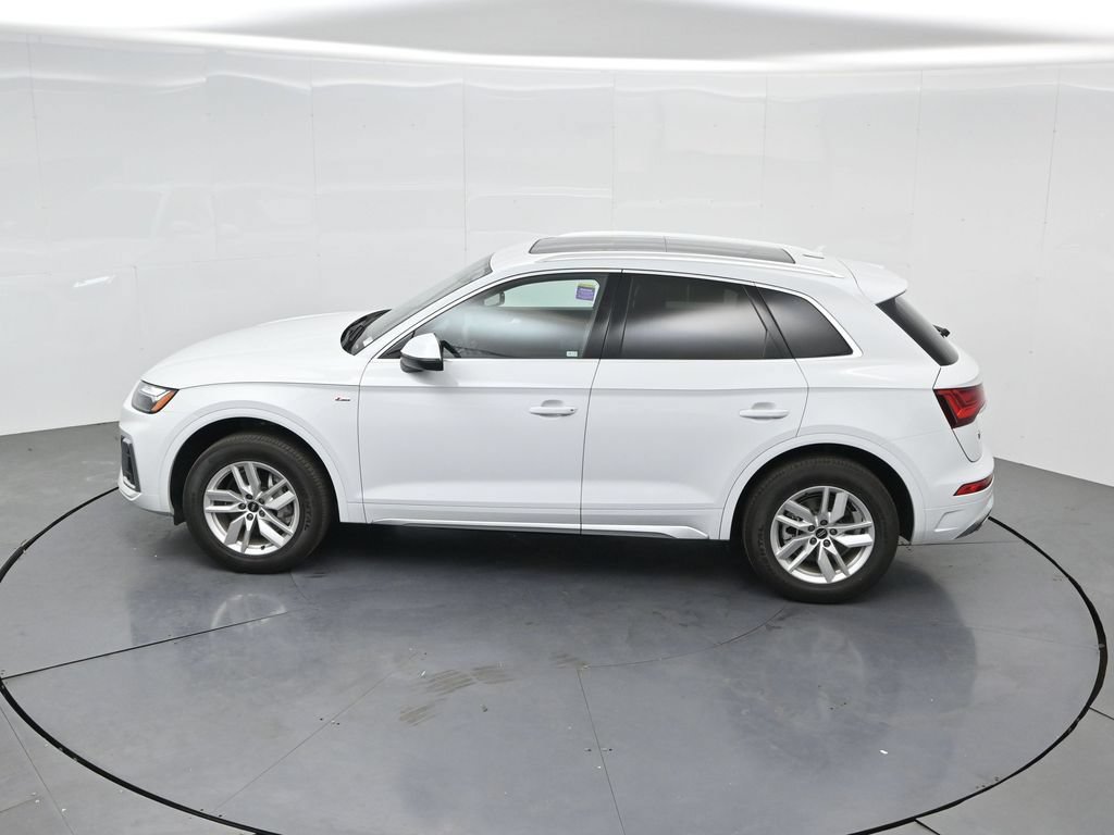 Used 2023 Audi Q5 2.0T Premium w/ Convenience Package AWD/4WD image 48