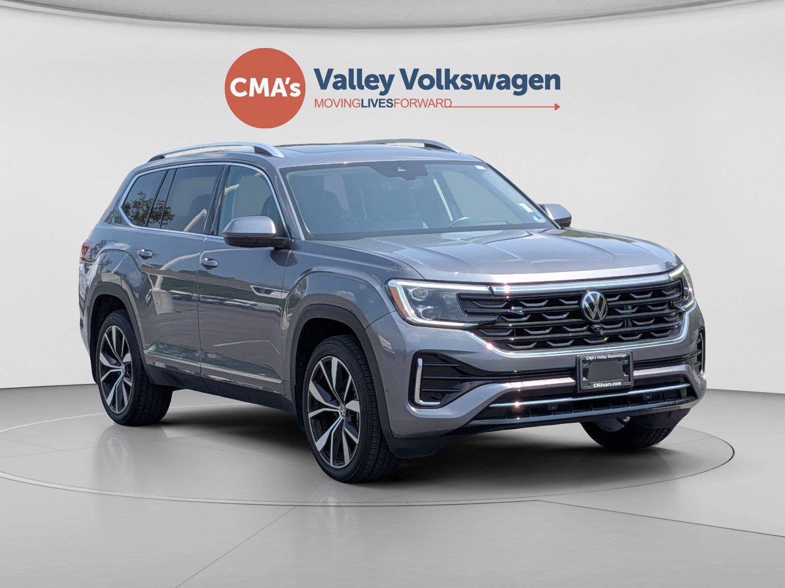 Used 2024 Volkswagen Atlas SEL Premium R-Line AWD/4WD image 7