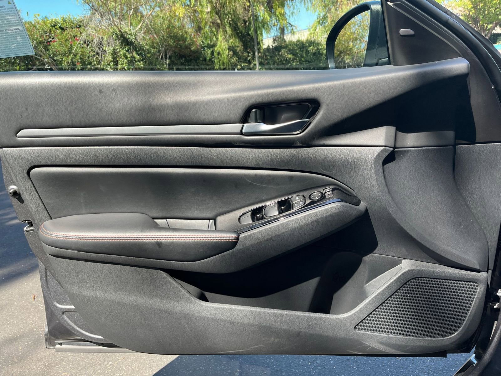 Used 2025 Nissan Altima 2.5 SR image 20