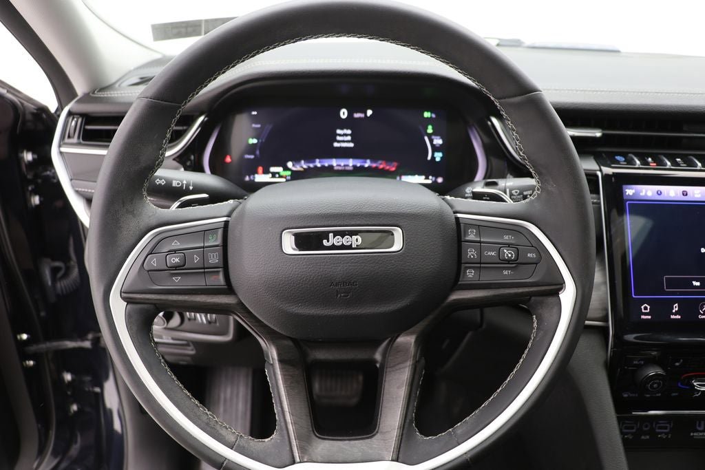 Used 2023 Jeep Grand Cherokee 4WD 4xe w/ Luxury Tech Group II image 18