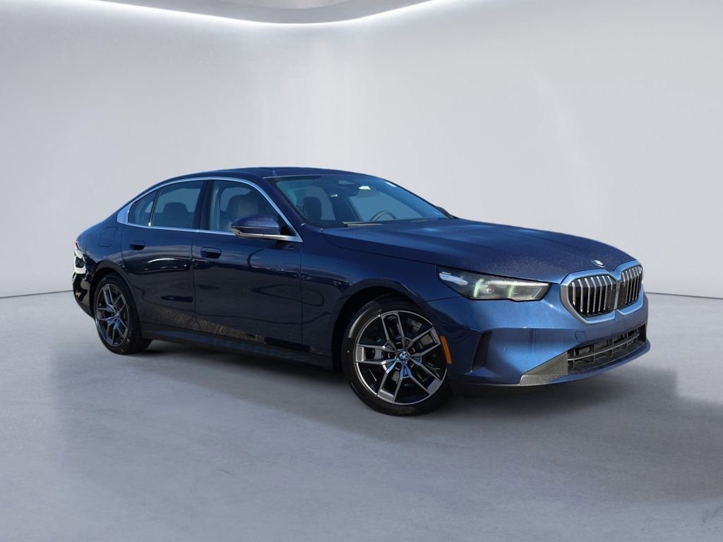 New 2026 BMW 530i xDrive image 2