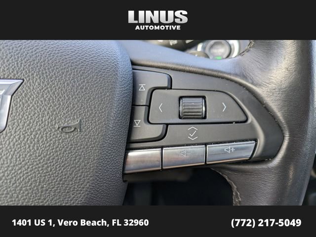 Used 2023 Cadillac XT4 Luxury w/ Cold Weather Package image 24