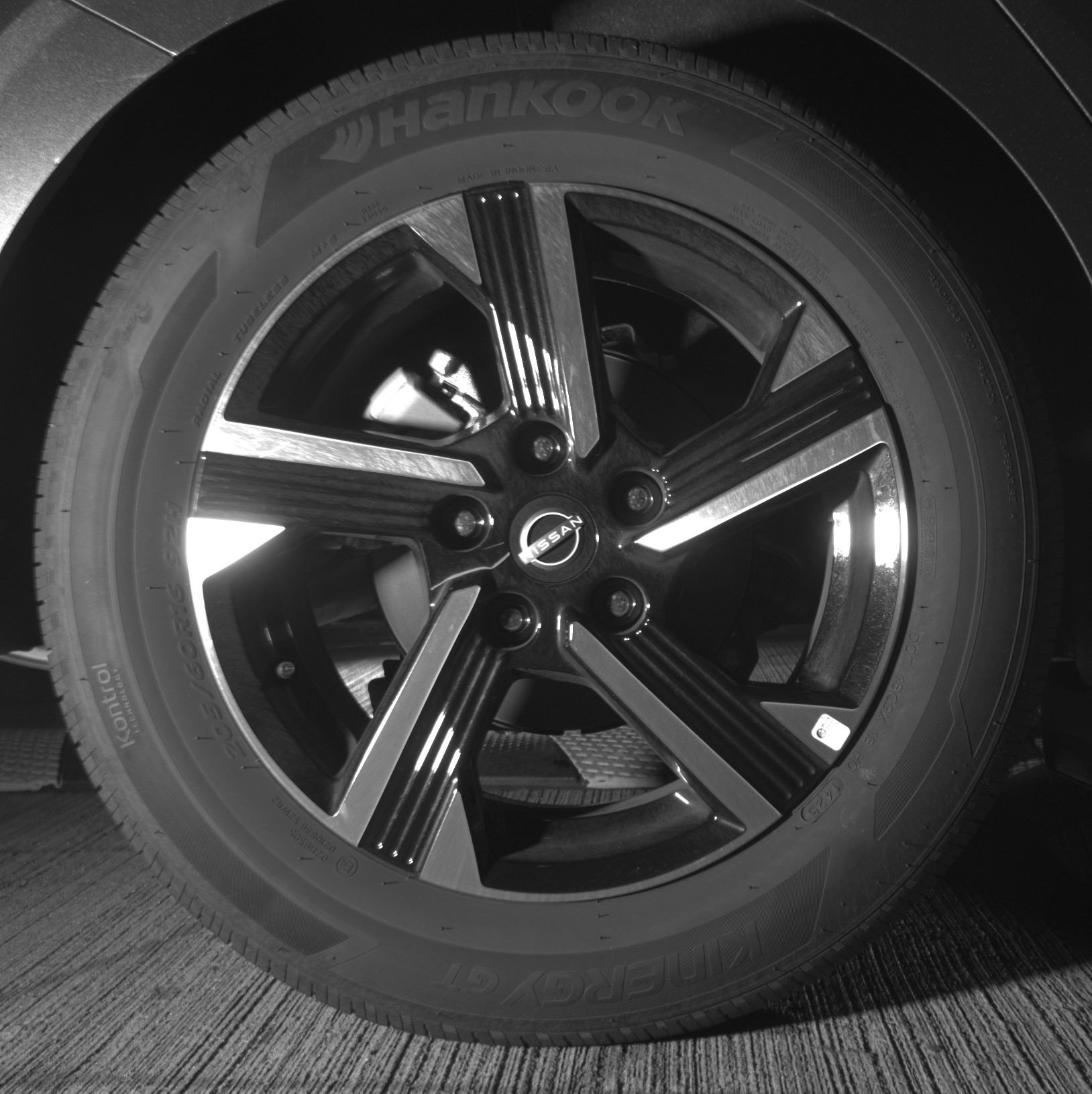 Used 2025 Nissan Sentra SV image 15