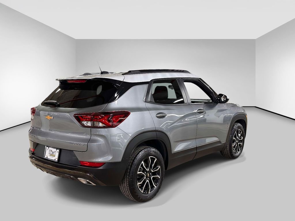Used 2023 Chevrolet TrailBlazer ACTIV image 5