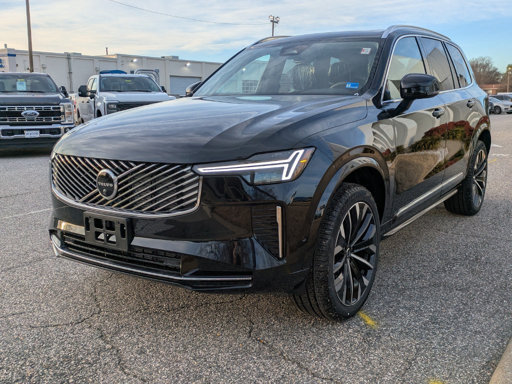New 2026 Volvo XC90 B6 Plus w/ Protection Package Premier AWD/4WD image 8